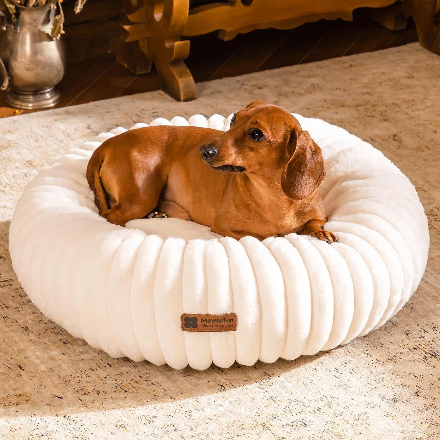 EcoNest Cozy Donut Pet Bed - Washable & Plush