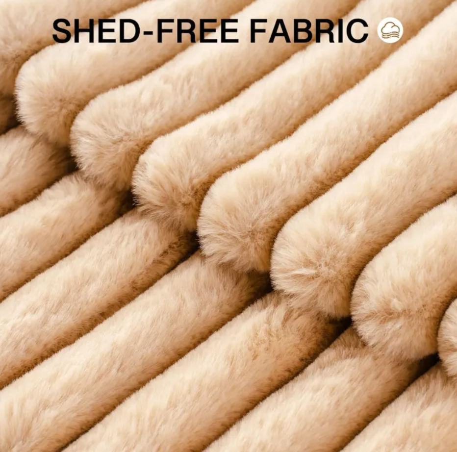 EcoNest Cozy Donut Pet Bed - Washable & Plush